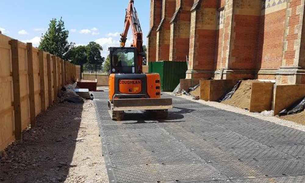 MaxiTrack Protects Tonbridge School Roads