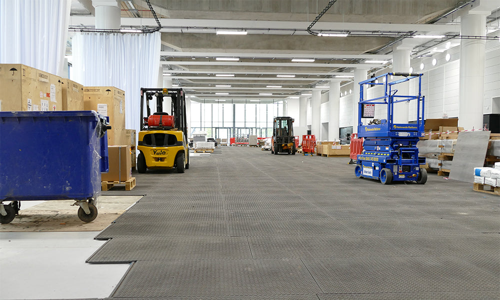 FastCover Protects Warehouse Floor