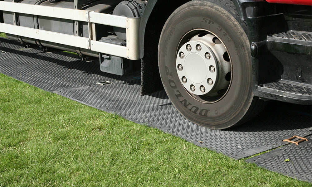 Compression Moulded vs Extruded Ground Protection Mats
