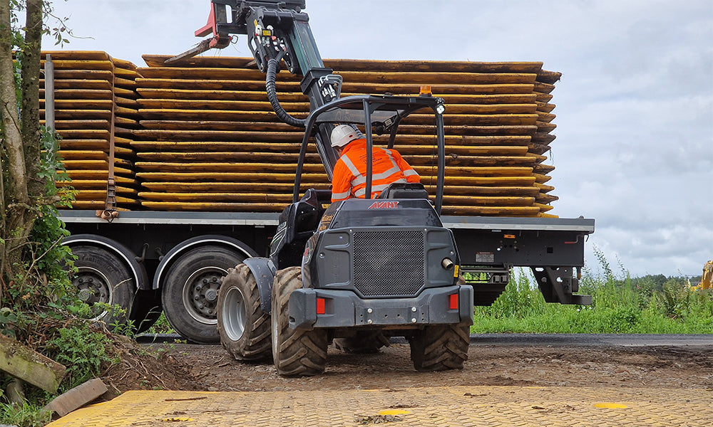Serviced Trackway vs Dry Hire: What Works Best When the Weather Turns?