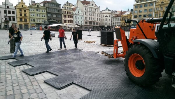 Temporary block pavement protection in city centre square
