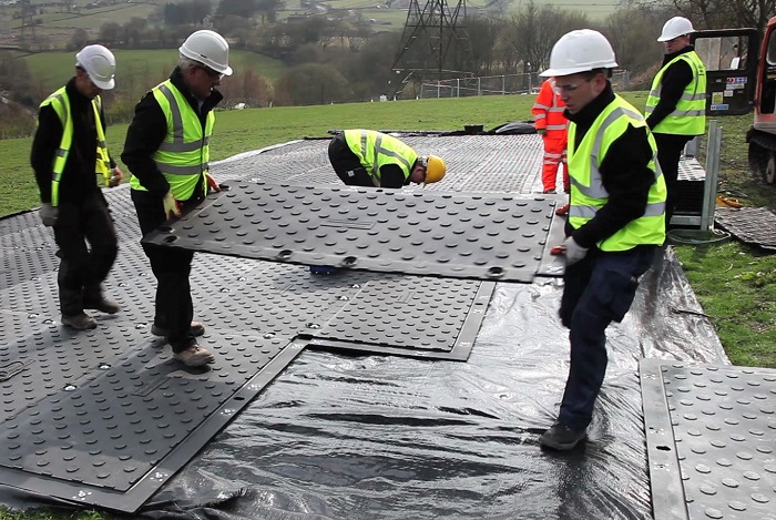 Lightweight mats easy to carry by hand