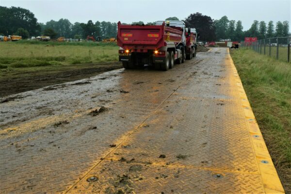 Heavy duty temporary roadway for remote access