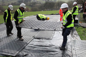 Ground protection mats easy to lift by hand